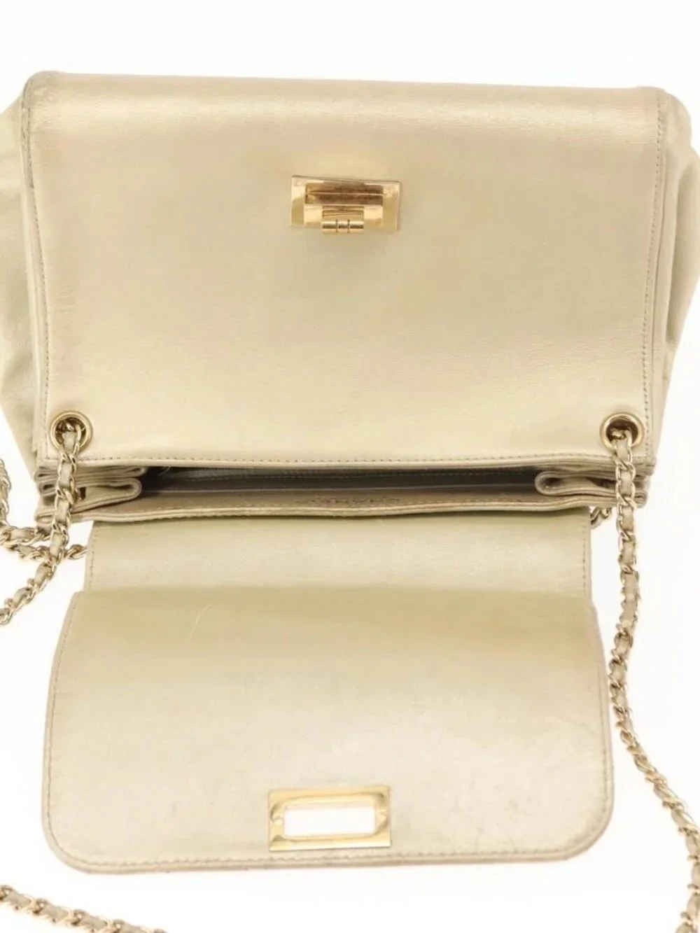 CHANEL Choco Bar Chain Shoulder Bag Leather Gold CC Auth 145942